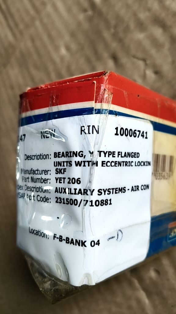 BEARING, Y TYPE FLANGED UNITS WITH ECCENTRIC LOCKING COLLAR YET 205