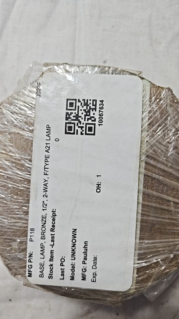 BASE, LAMP, BRONZE, 1/2", 2-WAY, F/TYPE A21 LAMP